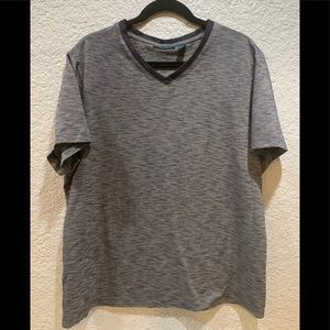 Perry Ellis V-neck shirt XL